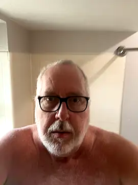 Snapshot of superbearboss chatting on November 2025 08:30:01 PM superbearboss online show from November 2025 08:30:01 PM