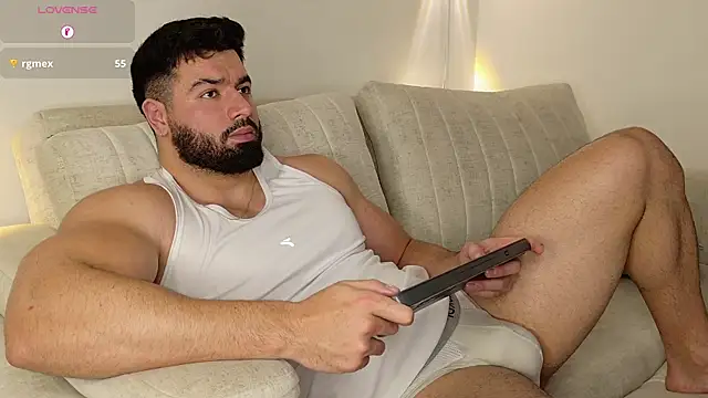 Snapshot of Roman_Lux chatting on October 2025 04:24:01 AM Roman Lux online show from October 2025 04:24:01 AM