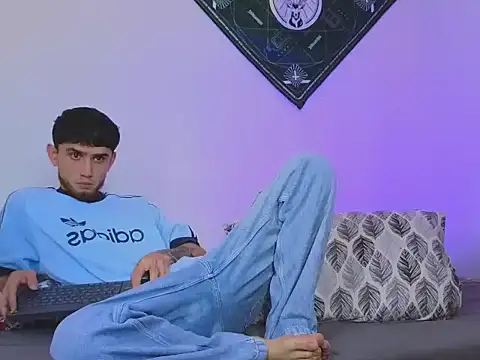 samevansx  online show from September 2025 09:20:01 PM