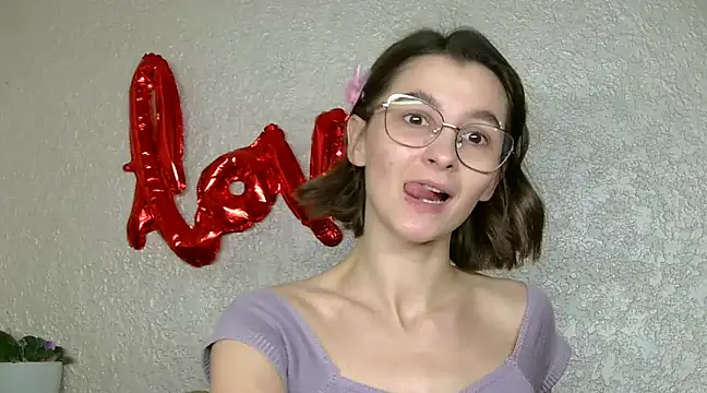 luna Gharming online show from March 2025 09:52:02 AM