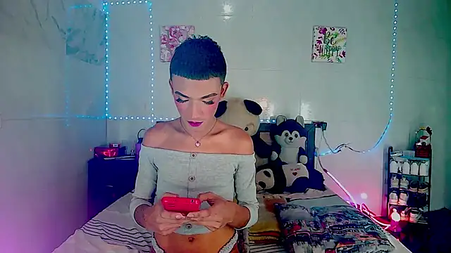 Snapshot of KimberlyXtreme chatting on October 2025 06:08:01 PM KimberlyXtreme online show from October 2025 06:08:01 PM