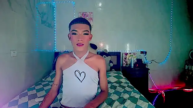 Snapshot of KimberlyXtreme chatting on October 2025 03:57:02 PM KimberlyXtreme online show from October 2025 03:57:02 PM