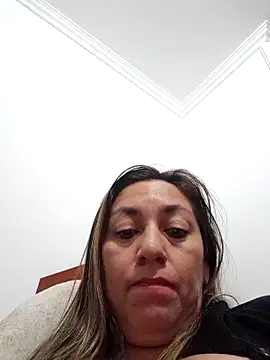 Luna-nevada online show from October 2025 03:17:01 AM