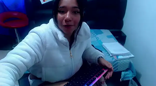 XxxReinaSexyBodyxxX777 online show from March 2025 07:14:01 PM