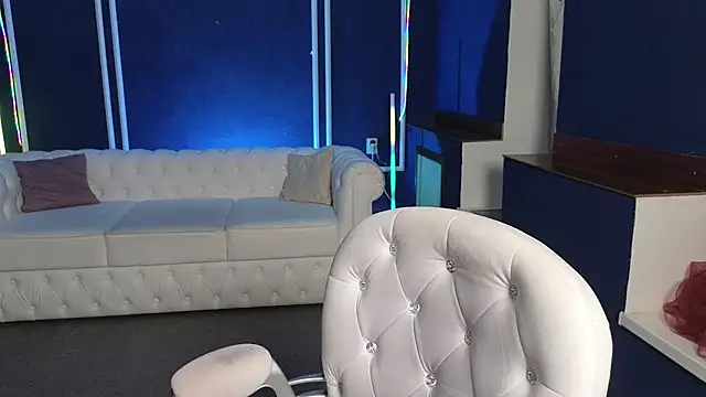 Kira Kenet online show from March 2025 10:39:02 PM