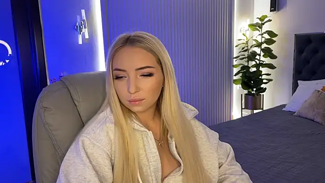 Snapshot of OhMyEmma chatting on November 2025 01:29:02 AM OhMyEmma online show from November 2025 01:29:02 AM