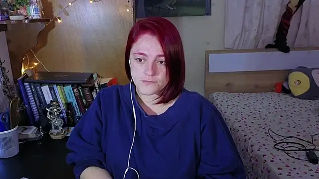 Snapshot of ValkaBlue chatting on October 2025 02:44:01 AM ValkaBlue online show from October 2025 02:44:01 AM