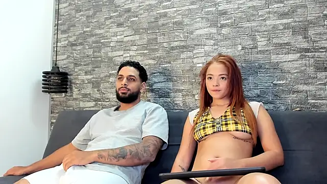 Snapshot of ASHLEY_AND_ASH chatting on October 2025 10:54:02 PM ASHLEY AND ASH online show from October 2025 10:54:02 PM