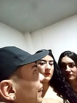 Snapshot of petitejulis chatting on October 2025 10:10:01 PM petitejulis online show from October 2025 10:10:01 PM