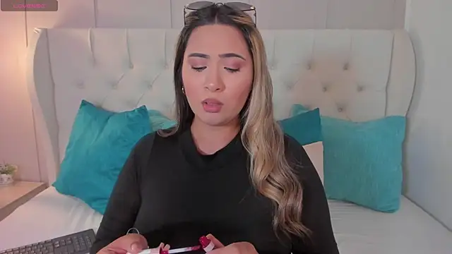 megan jonesss online show from October 2025 09:34:02 PM