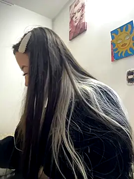 Snapshot of VictoriaGerard_Pink chatting on October 2025 02:22:02 AM VictoriaGerard Pink online show from October 2025 02:22:02 AM