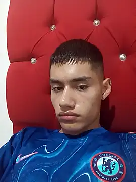 Zeusomauricio online show from October 2025 04:33:01 AM