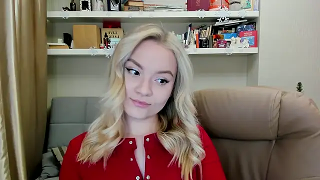 Snapshot of Kara_Smith_ chatting on December 2025 10:47:02 PM Kara Smith online show from December 2025 10:47:02 PM