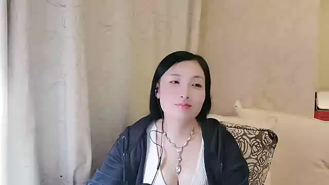 Snapshot of Rachel-6600 chatting on November 2025 03:12:01 PM Rachel-6600 online show from November 2025 03:12:01 PM