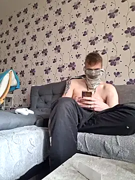 ThePython666 online show from October 2025 09:31:01 AM