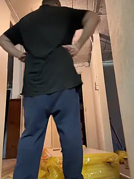 billybib83 online show from October 2025 04:25:02 PM