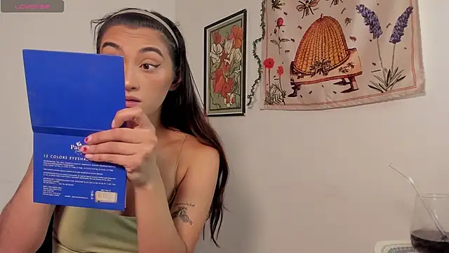 Gabee7  online show from October 2025 04:04:02 PM