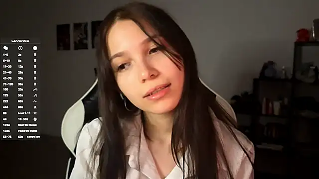 MayAgard online show from November 2025 07:15:01 PM