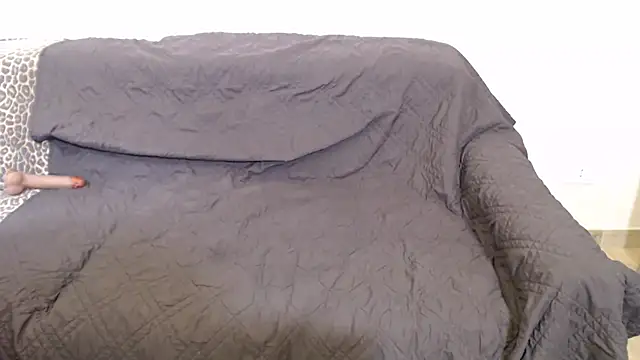 Snapshot of Selene-1975 chatting on October 2025 01:45:01 PM Selene-1975 online show from October 2025 01:45:01 PM