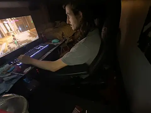 Snapshot of twink69Finger chatting on November 2025 02:51:02 PM twink69Finger online show from November 2025 02:51:02 PM