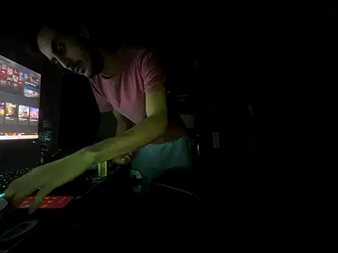 Snapshot of twink69Finger chatting on November 2025 02:17:01 PM twink69Finger online show from November 2025 02:17:01 PM