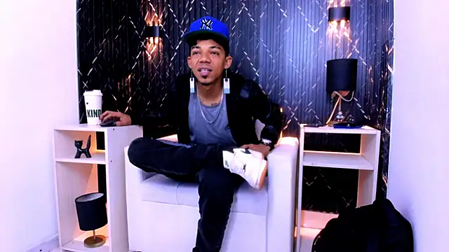 Gregory Sforza online show from October 2025 01:02:02 PM