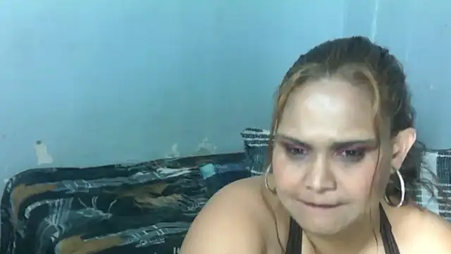 Snapshot of clover_cams1874 chatting on November 2025 05:01:02 PM clover cams1874 online show from November 2025 05:01:02 PM