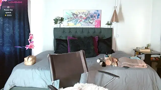 mia velvet1 online show from September 2025 06:46:01 PM