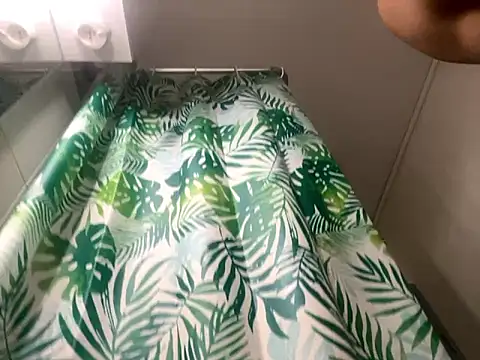 Hugo34bg online show from October 2025 03:49:02 AM