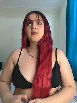 Snapshot of Ivelleee_ chatting on October 2025 07:57:02 PM Ivelleee online show from October 2025 07:57:02 PM