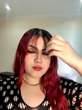 Snapshot of Ivelleee_ chatting on October 2025 09:15:01 PM Ivelleee online show from October 2025 09:15:01 PM