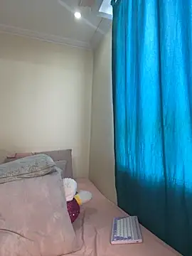 Snapshot of Ivelleee_ chatting on November 2025 07:56:02 PM Ivelleee online show from November 2025 07:56:02 PM