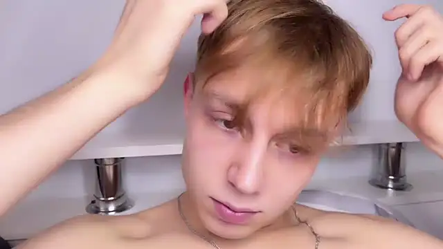 Snapshot of SlavaIsHere chatting on March 2025 12:50:02 PM SlavaIsHere online show from March 2025 12:50:02 PM