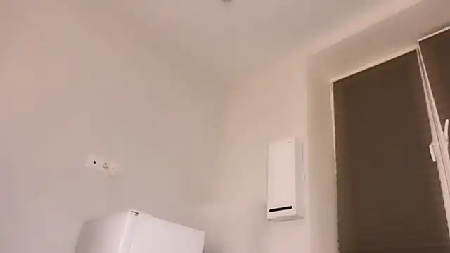 Snapshot of SlavaIsHere chatting on March 2025 01:21:02 AM SlavaIsHere online show from March 2025 01:21:02 AM