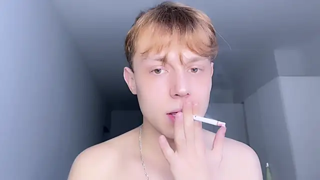 Snapshot of SlavaIsHere chatting on March 2025 04:10:01 AM SlavaIsHere online show from March 2025 04:10:01 AM