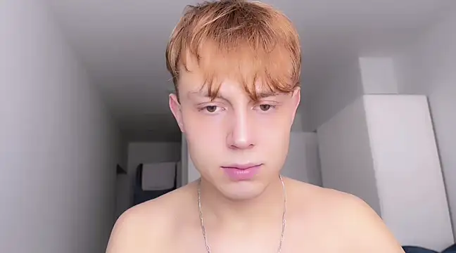 Snapshot of SlavaIsHere chatting on March 2025 09:46:01 AM SlavaIsHere online show from March 2025 09:46:01 AM