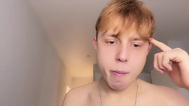 Snapshot of SlavaIsHere chatting on March 2025 04:06:02 AM SlavaIsHere online show from March 2025 04:06:02 AM