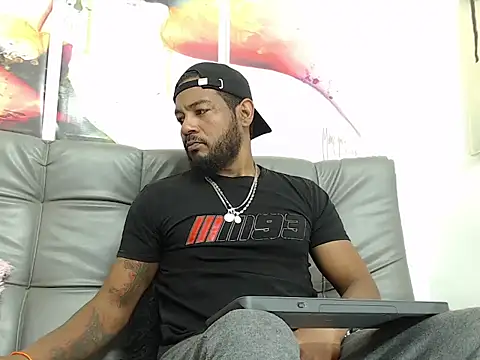 BladeFoxxx1 online show from September 2025 11:59:02 AM