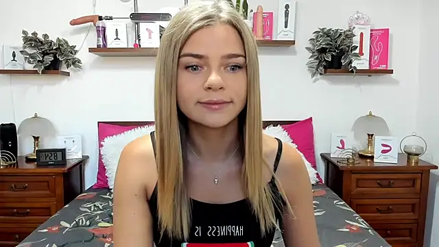 HaleyReedme online show from September 2025 06:59:02 AM