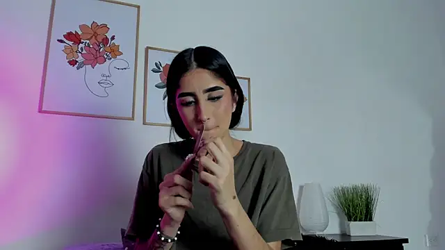 Snapshot of alana_111 chatting on September 2025 03:10:01 AM alana 111 online show from September 2025 03:10:01 AM