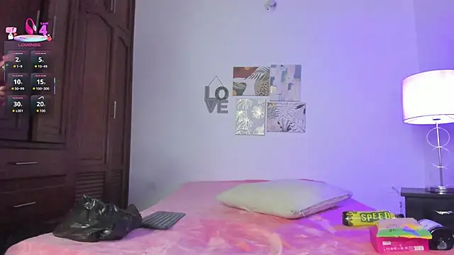 Snapshot of alana_111 chatting on October 2025 03:09:01 AM alana 111 online show from October 2025 03:09:01 AM