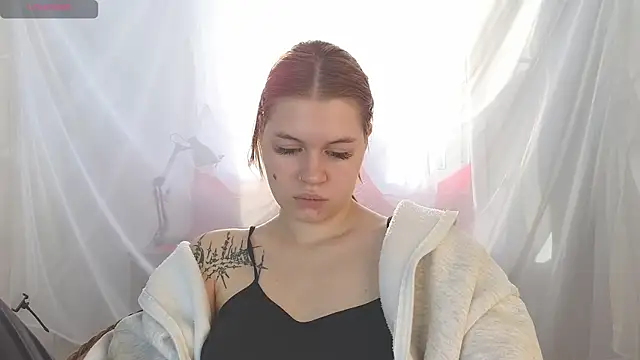 LucilleGlover online show from September 2025 03:08:01 AM
