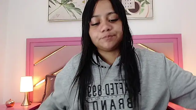 Zaira Angel online show from March 2025 06:11:02 PM