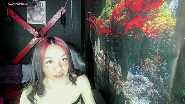 Snapshot of Tracy_KS chatting on November 2025 10:20:02 PM Tracy KS online show from November 2025 10:20:02 PM