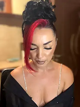 Snapshot of MeganFoxiy chatting on October 2025 04:26:01 AM MeganFoxiy online show from October 2025 04:26:01 AM