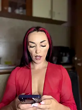 Snapshot of MeganFoxiy chatting on November 2025 05:39:02 AM MeganFoxiy online show from November 2025 05:39:02 AM