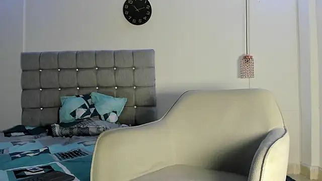 DOGDOG00 online show from September 2025 06:24:02 AM