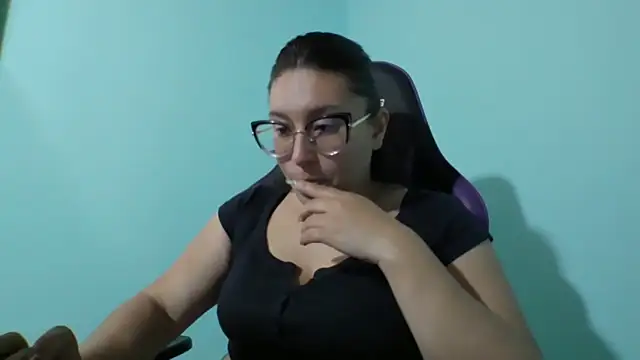 cloe starr online show from November 2025 10:32:01 PM