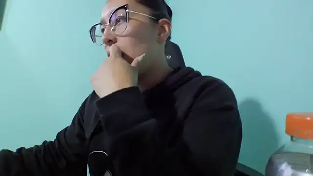 cloe starr online show from November 2025 10:32:02 PM