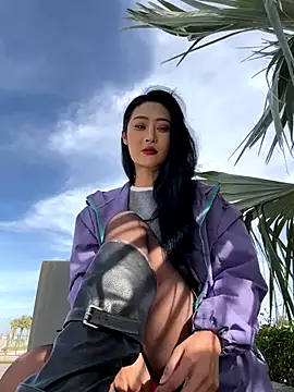 linger-23 online show from November 2025 06:37:01 AM